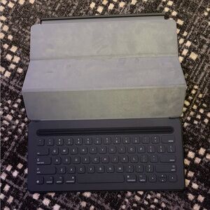 Apple iPad Pro Smart Keyboard A1636 For 12.9-inch MJYR2LL/A | Gray
